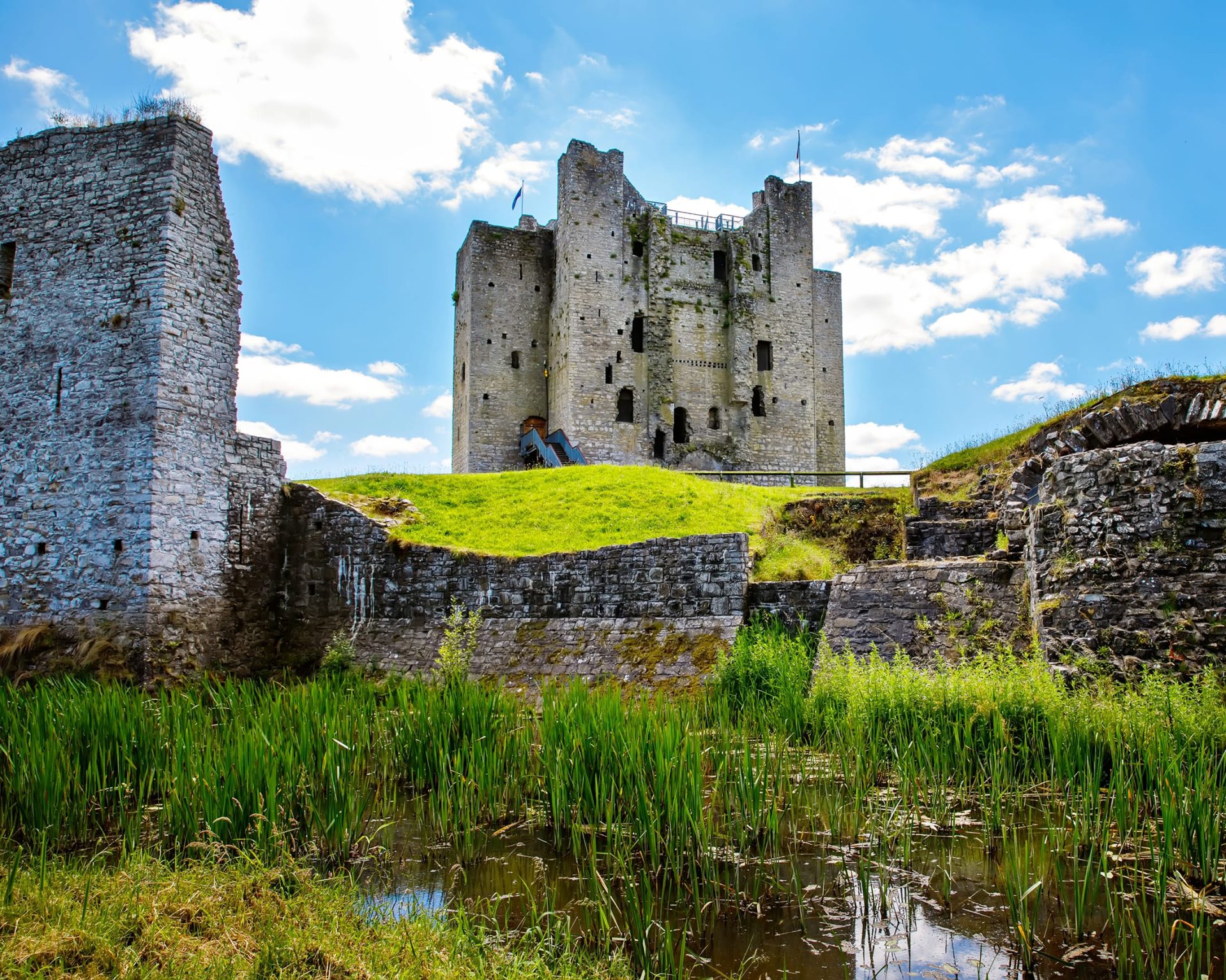 Trim castle.